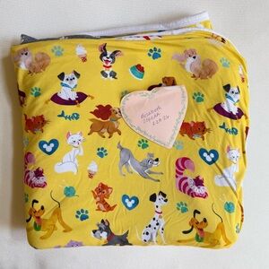 Little Sleepies Disney Pets cloud blanket